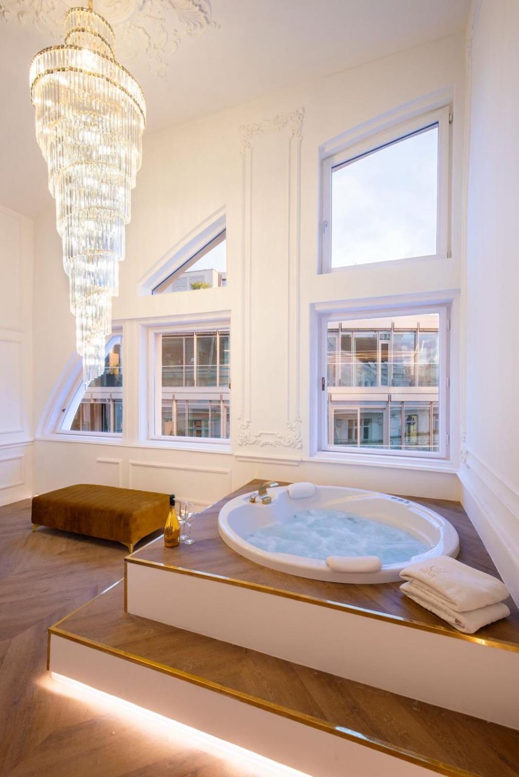 Top Luxury Suites Будапеща Екстериор снимка